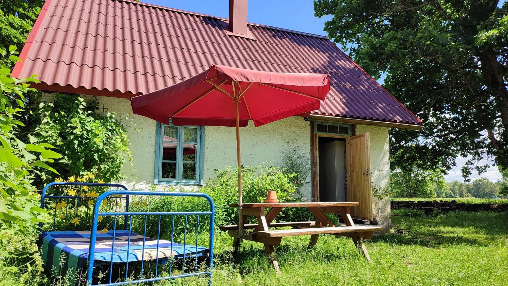Pensjonat Viini Puhkemaja Mustjala Zewnętrze zdjęcie